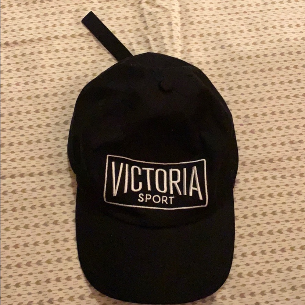 Never worn VS baseball cap